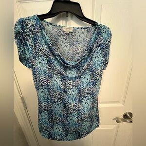 Tahari Blue and White Patterned Blouse